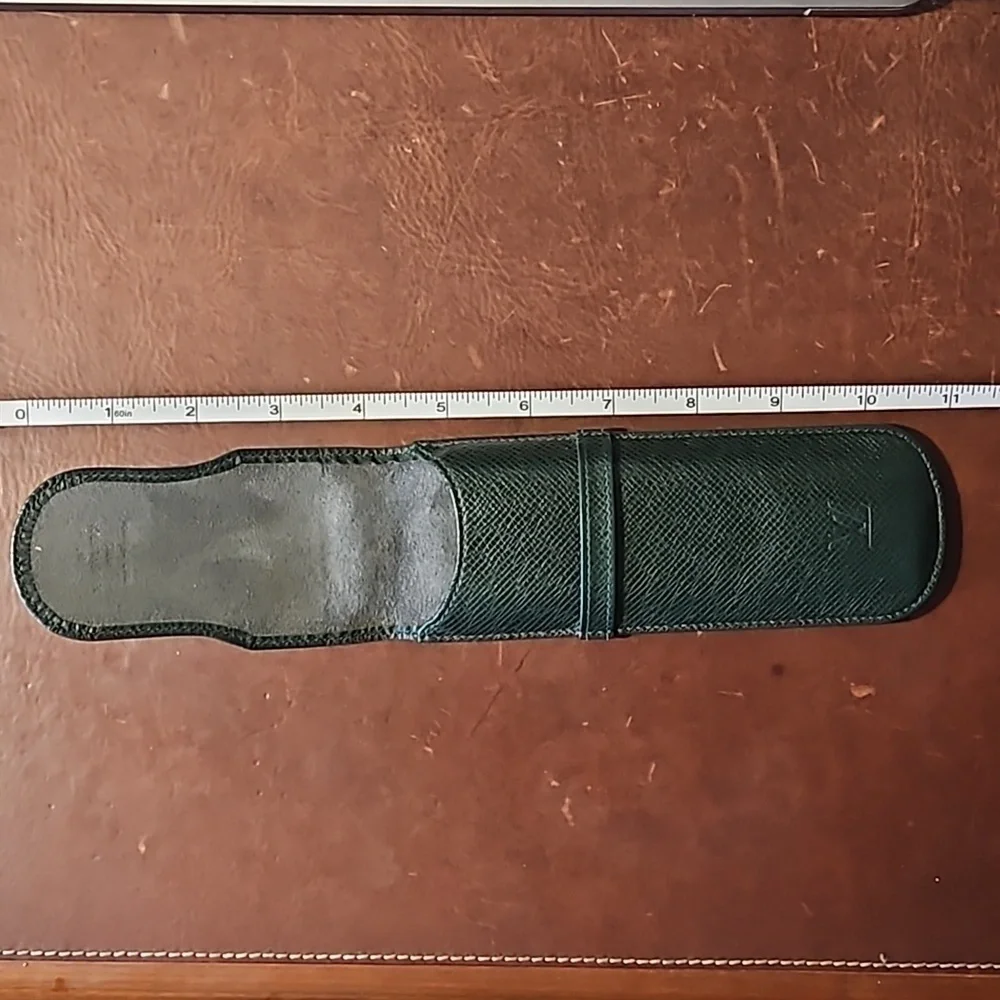 Louis Vuitton Taiga Green Leather Pen Case Pocket Protector - Picture 5 of 5